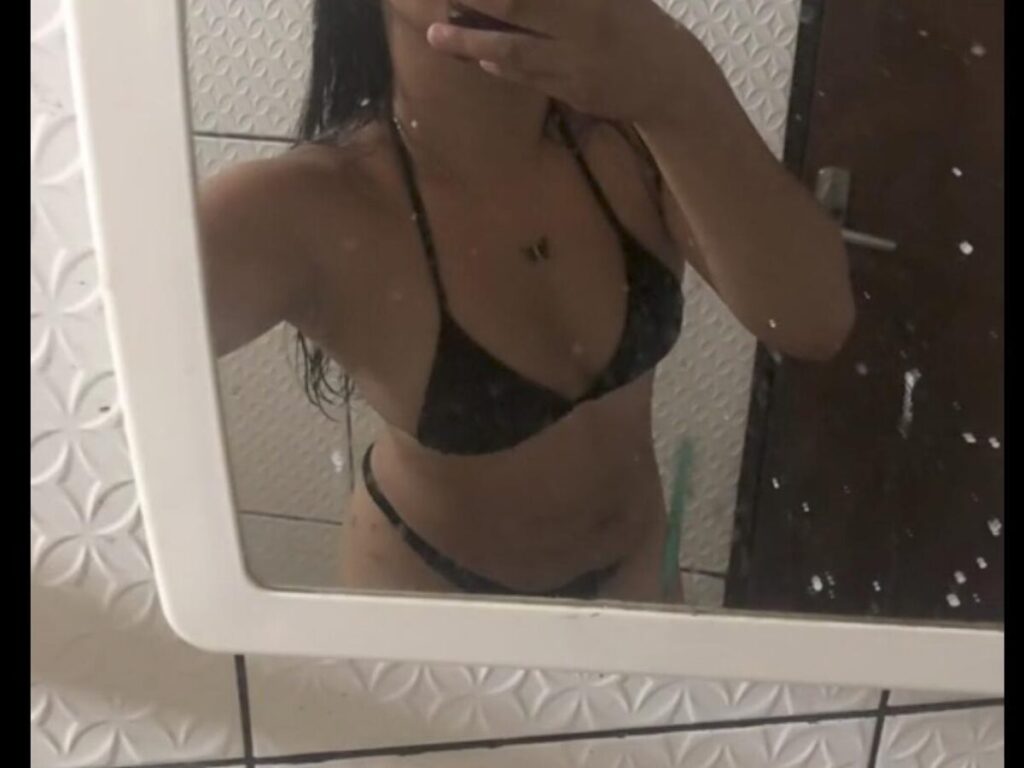 Iza — 19 anos — Acompanhante em Gilberto Mestrinho, Manaus AM — Foto 3
