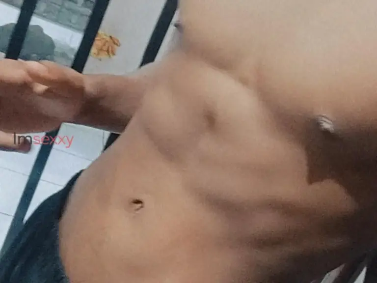 Kevin — 22 anos — Homem Alta — em Mauá SP